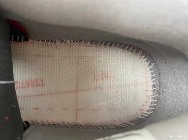 Kicktheory Retro 308497-603 Bravo Jordan 4 Toro 0527